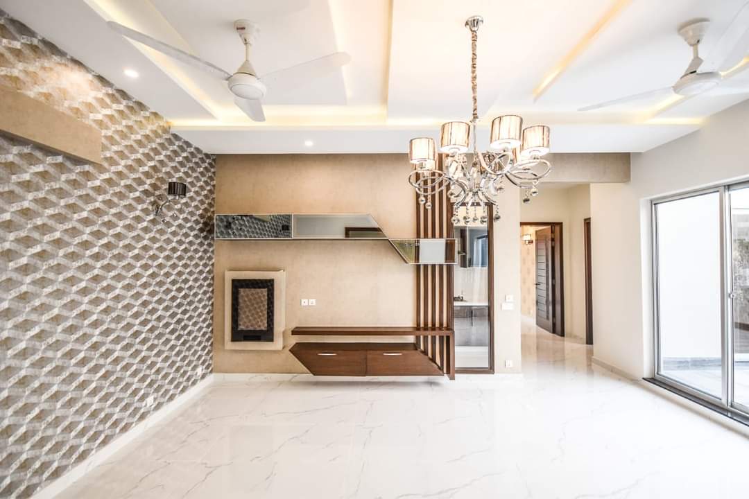 1 Kanal Beautifully Designed Modern House For SALE In DHA Phase 6